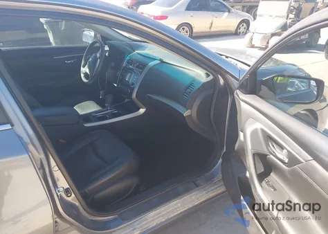 2015 Nissan Altima 2.5 S из США, поврежденный, VIN 1N4AL3AP7FC569658